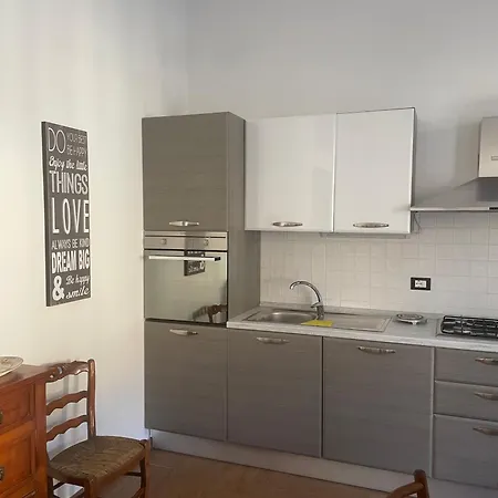 L'oasi Di Pace Di Elena * Ottone