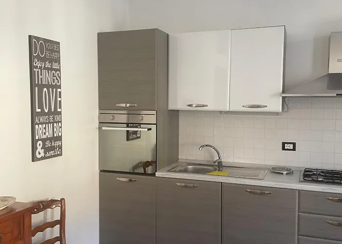 L'oasi Di Pace Di Elena * Ottone